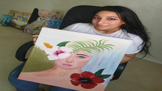 الفنانة التشكيلية “ياسمينة السعيدي” أميرة تتربع على عرش الجمال وتُمجِّد المرأة في رسوماتها