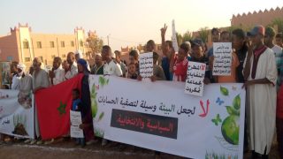 ساكنة جماعة تمكروت تواصل الاحتجاج ضد إقامة مطرح النفايات