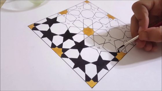 الإعلان عن تنظيم الدورة العاشرة للمسابقة الوطنية لنيل جائزة محمد السادس لفن الزخرفة المغربية على الورق