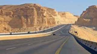 أشغال إنجاز الطريق السريع تزنيت- الداخلة تبلغ مراحل متقدمة