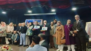 مهرجان الشعر يسدل الستار عن دورة هذه السنة بتتوج مبدعين مغاربة