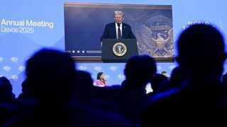 أمام منتدى دافوس .. ترامب يتعهد بتحقيق السلام العالمي