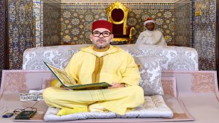 الملك محمد السادس يترأس الحفل الديني بمناسبة الذكرى الـ27 لوفاة الملك الحسن الثاني