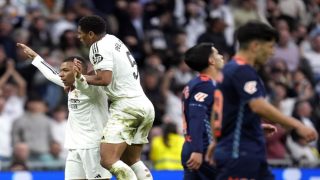 ريال مدريد يواصل مطاردة برشلونة بفوز شاق على سلتا فيغو