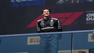 البريطاني راسل يتوج بلقب جائزة كندا الكبرى للفورمولا-1