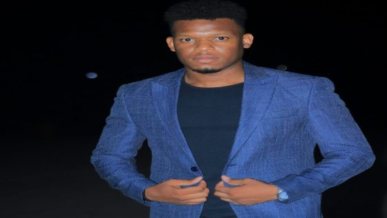 الفنان عبد الكريم أوعيش يتألق في ليلة الأروقة بأيت ملول