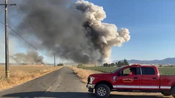 سبعة أشخاص في عداد المفقودين بعد انفجار في مستودع للألعاب النارية في كاليفورنيا