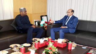 المغرب ونيجيريا يعززان التعاون القضائي في مكافحة الجريمة المنظمة