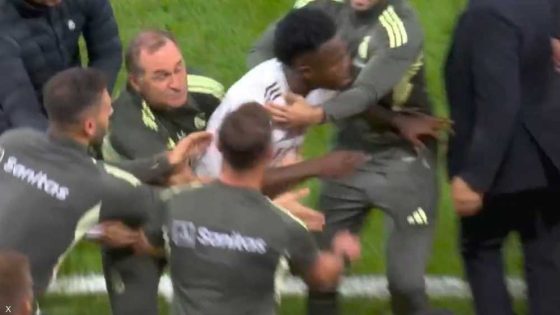 كلمات أشعلت النيران.. مشادة في ممر ملعب البرنابيو بين نجمي ريال مدريد وبرشلونة