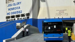 ميناء الدار البيضاء يستقبل دفعة جديدة من الحافلات الصينية ضمن البرنامج الوطني للنقل الحضري 2025–2029