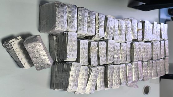 تطوان.. إحباط محاولة تهريب أزيد من 30 ألف قرص طبي مخدر بمعبر باب سبتة
