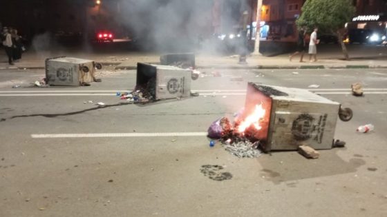 وجدة، إنزكان، الصخيرات.. احتجاجات تتحول إلى فوضى وتخريب