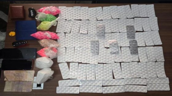 مكناس.. توقيف ستة أشخاص بينهم قاصرتان وحجز 2380 قرصا مخدرا و210 غرامات من الكوكايين