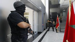 فتح تحقيق قضائي في شبهة رشوة واستغلال نفوذ بميناء طنجة المدينة يطال مسؤولين وموظفين عموميين