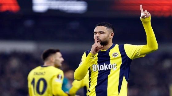 يوسف النصيري يقترب من حسم مستقبله وسط اهتمام أندية إنجليزية وإيطالية