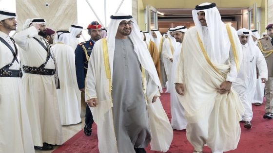 الإمارات وقطر تدينان الهجمات الصاروخية وتؤكدان احتفاظهما بحق الرد وفق القانون الدولي