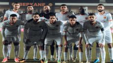 نهضة بركان يتفوق على الفتح الرياضي بهدف وحيد في البطولة الاحترافية