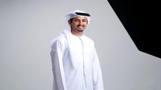عبدالرحمن الجنيد يطلق “عزنا محمد” بكلمات منصور بن زايد
