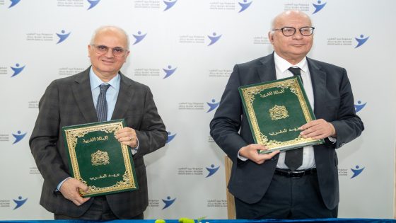 بريد المغرب وسفارة الصين يصدران طابعا بريديا تذكاريا بمناسبة الذكرى العاشرة للشراكة الاستراتيجية بين البلدين